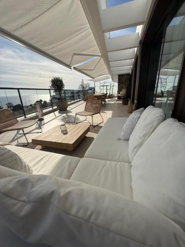 ระเบียง/ชานเรือน, PenthouseSeaviewCom - 360 Seaview Dream Penthouse - Estepona Casares in บวยนาส โนเชส