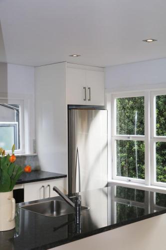 Entire Bungalow Lower Level, Auckland (fotografie 5)