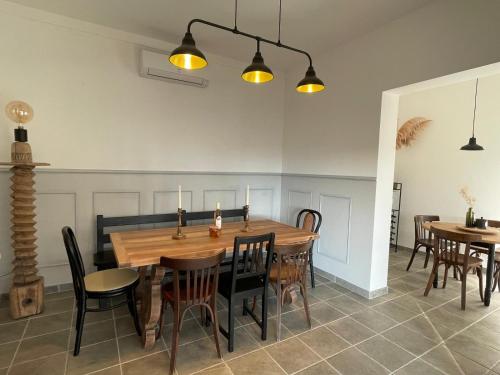 Oprema, La Solane - Grande maison sous les pins in Six Fours Les Plages City Center