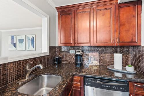 Skyline Serenity 1 Bdrm Stunning Atlanta Views in Atlanta, USA