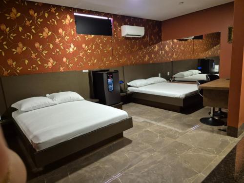 . Tantra Motel