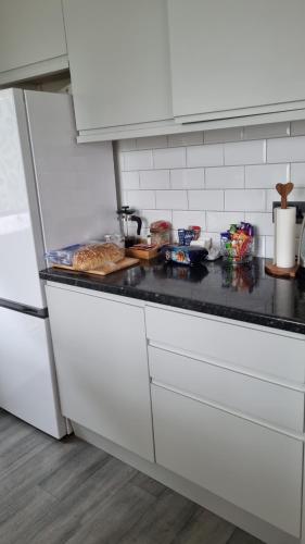 Kitchen, Cosy Bournemouth Bungalow in Redhill