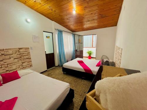 CasaGitanos Hotel in Villeta