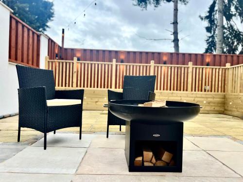 Large House for 21 - Nottingham City in 倫頓