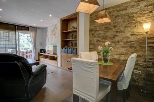 Benahavis Penthouse Apartment in 貝納阿維斯鎮中心