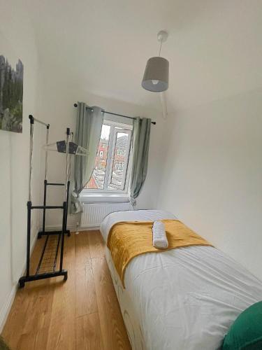 BetaHouse -3BR -Pool Table -Free parking -Spacious, Manchester (fotografie 6)