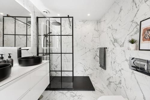 La Maestranza - Luxury Renovated Apartment - image 2