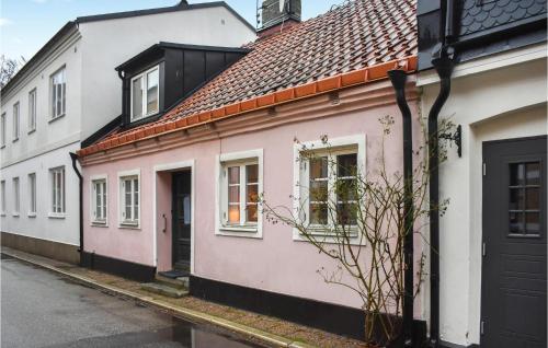 . Beautiful Home In Ystad With Kitchen