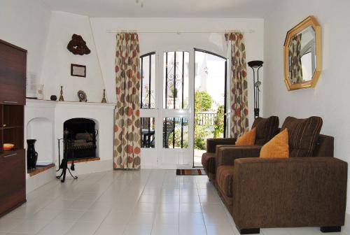 Los Pinos 25 Villas Casasol - image 5