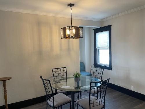 Facilities, The brick house flat on third in Waseca (MN)