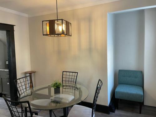 Facilities, The brick house flat on third in Waseca (MN)