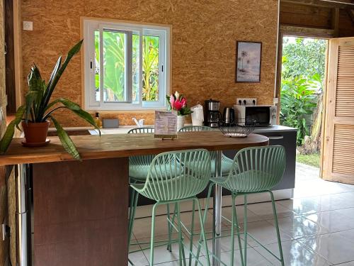 Charmante maison en bois in Capesterre-Belle-Eau