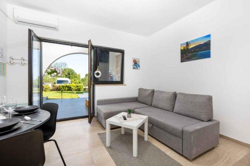 Apartment in Malinska - Insel Krk 53315 - Location saisonnière - Malinska