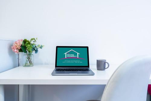 Modern 4 Bedroom House Guests 7 High Speed WiFi and Parking Close to Birmingham City Centre Book Now for Offers!, Birmingham (fotografie 6)