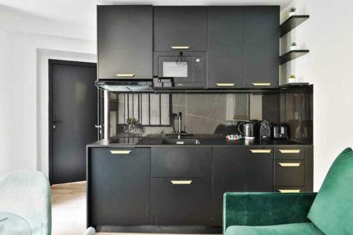 Appartement in the heart of Paris  Jardin du Luxembourg - image 5