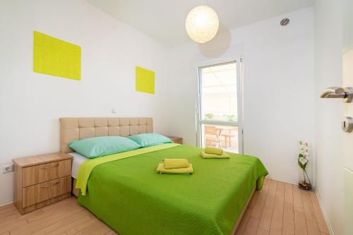 Family-friendly apartments with swimming pool Vir - 23976 - image 5