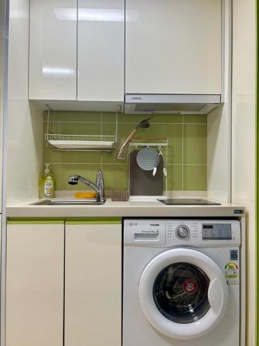 SS Cosy single studio near Sindaebangsamgeori station, Soul