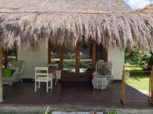 รัว บีช รีสอร์ต ซุมบาไอส์แลนด์ (Rua Beach Resort Sumba Island) in ซัมบา ไอส์แลนด์