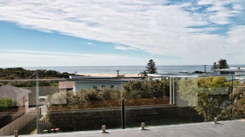 Instalaciones, The Pool House - Light and Spacious in Wamberal