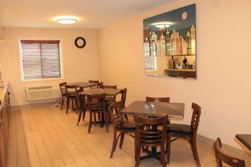 Eco-Lux Inn Norfolk - 식음료(F&B)