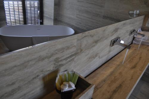 Sun Hall Hotel image 35