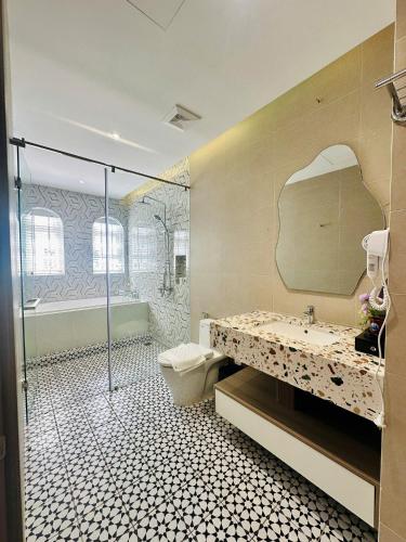 Luxury Hotel & Spa Milan 38 Sunset Town Hotel Phu Quoc - image 3
