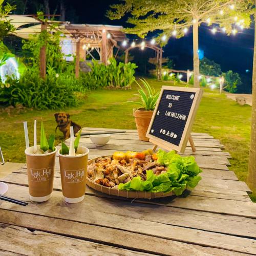 Cibo e bevande, LakHill Farmstay in Buon Mhang
