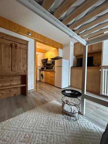 Les Eterlous Les Eterlous