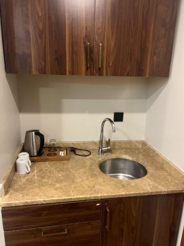 Blueway Hotel Historical - image 6