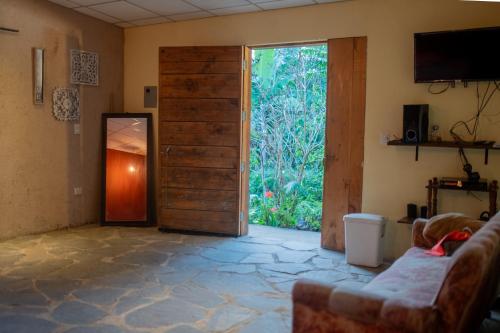Bambu Hostel in Juayua