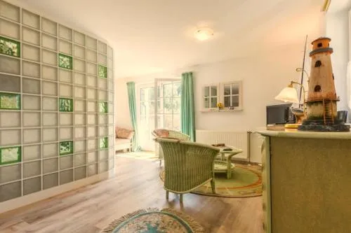 Achtern Diek Haus 12a Wohnung 4 in Zingst, Deutschland