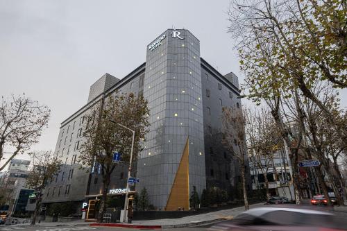 Guwol Rondo Hotel