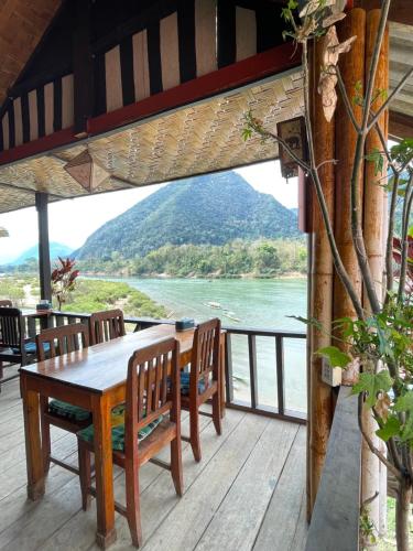 Restaurante, Rainbow Guesthouse in Muang Ngoy
