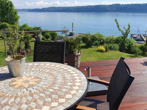 酒店外观, Ferienwohnung Panorama-Seetraum in 西普林根