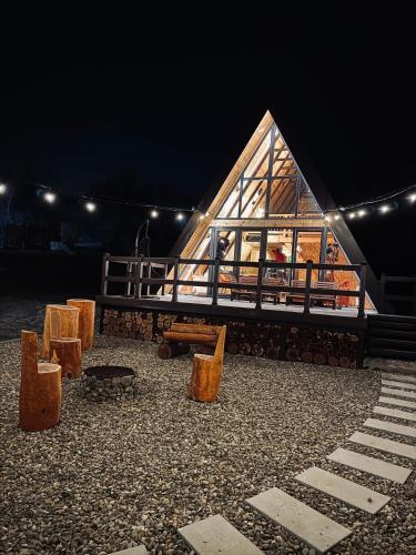 A szálláshely kívülről, Cabana Luna & Terra A Frame by Cabanele Galaxy in Vulcana De Sus