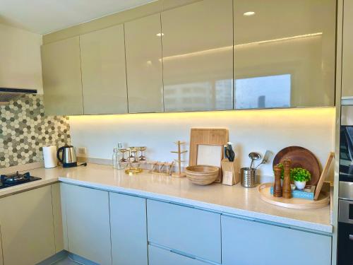 Luxury 3 bedrooms in the heart of the city