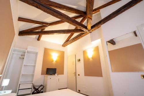 Alla Corte Rossa - image 13