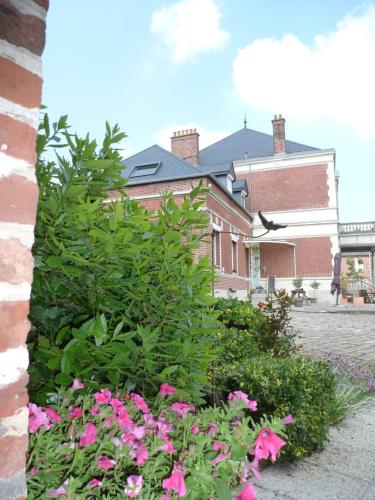 Gîte de charme à la Ferme de Bonavis 125 M2 (Gite de charme a la Ferme de Bonavis 125 M2) in Banteux