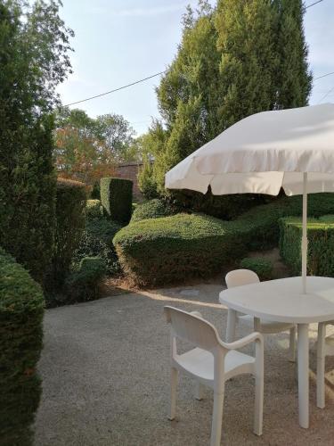 Gîte de charme à la Ferme de Bonavis 125 M2 (Gite de charme a la Ferme de Bonavis 125 M2) in Banteux