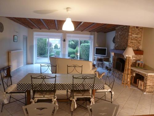 Gîte de charme à la Ferme de Bonavis 125 M2 (Gite de charme a la Ferme de Bonavis 125 M2) in Banteux
