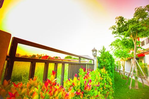 Uitzicht, Aziss Boutique Hotel in Phlai Chumphon