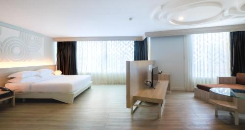 room detail thumbnail 0