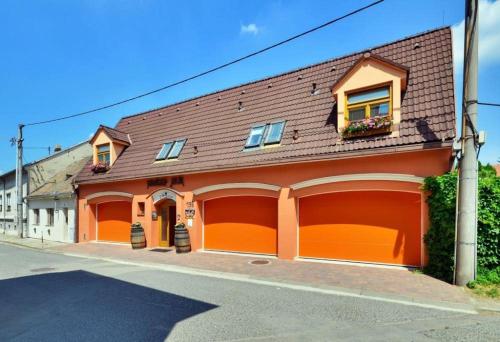 外部景觀, Vinařský dvůr Valtice (Vinarsky dvur Valtice) in 華爾蒂察
