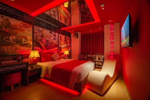 Chiic House Nha Trang Hotel - image 5