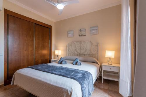 Las Palmeras by Ĥ - Playa Punta del Moral PLHP3P20