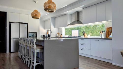 Kitchen, Modern comfort and luxury close to the beach in Indented Head