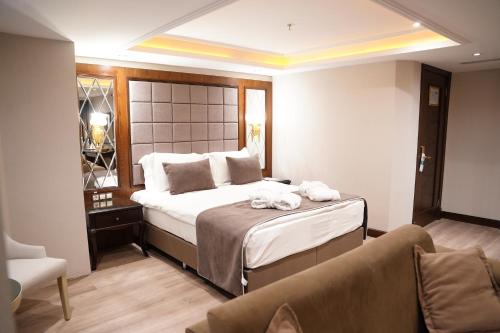 Amethyst Hotel Room Type - Superior Room with Spa Bath