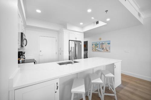 Tides 0204 in Destin, USA