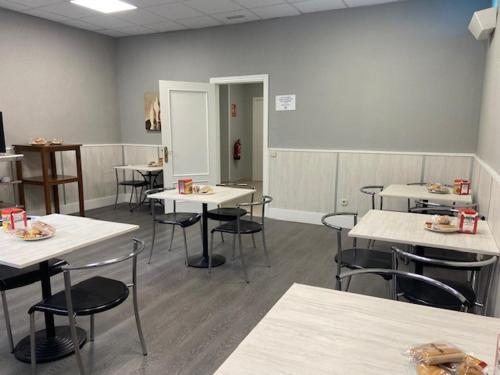 餐飲選擇, 米拉爾坎波酒店 (Miralcampo) in 阿蘇克卡德埃納雷斯