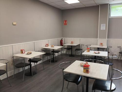 餐飲選擇, 米拉爾坎波酒店 (Miralcampo) in 阿蘇克卡德埃納雷斯